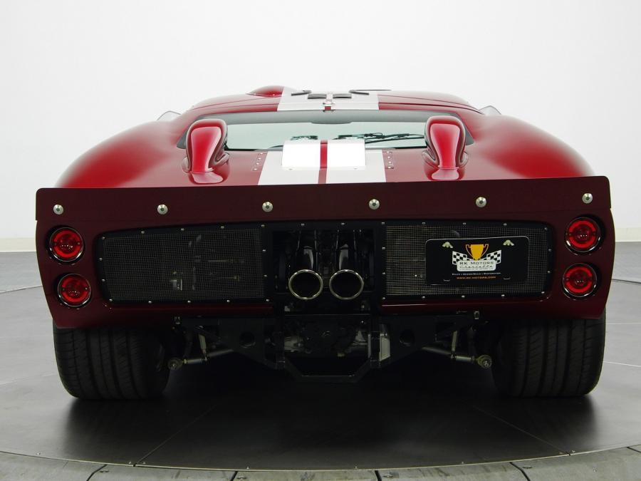  Ford GT40 (MkII) by Superformance 2006 года  (фото 6 из 20)